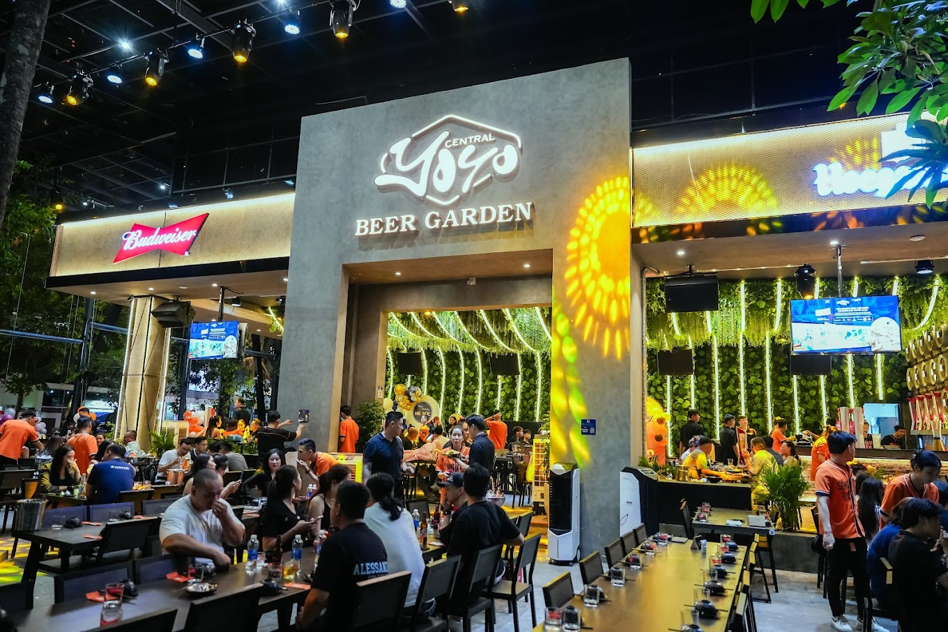 Nhà hàng yoyo Hồ Con rùa