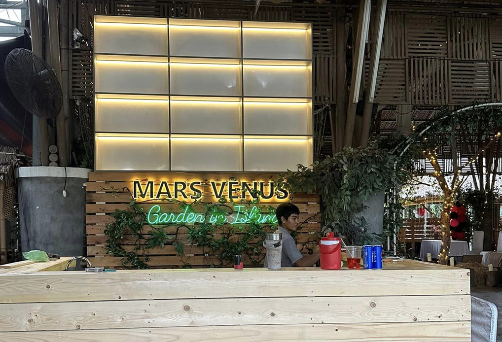 NHÀ HÀNG Mars Venus